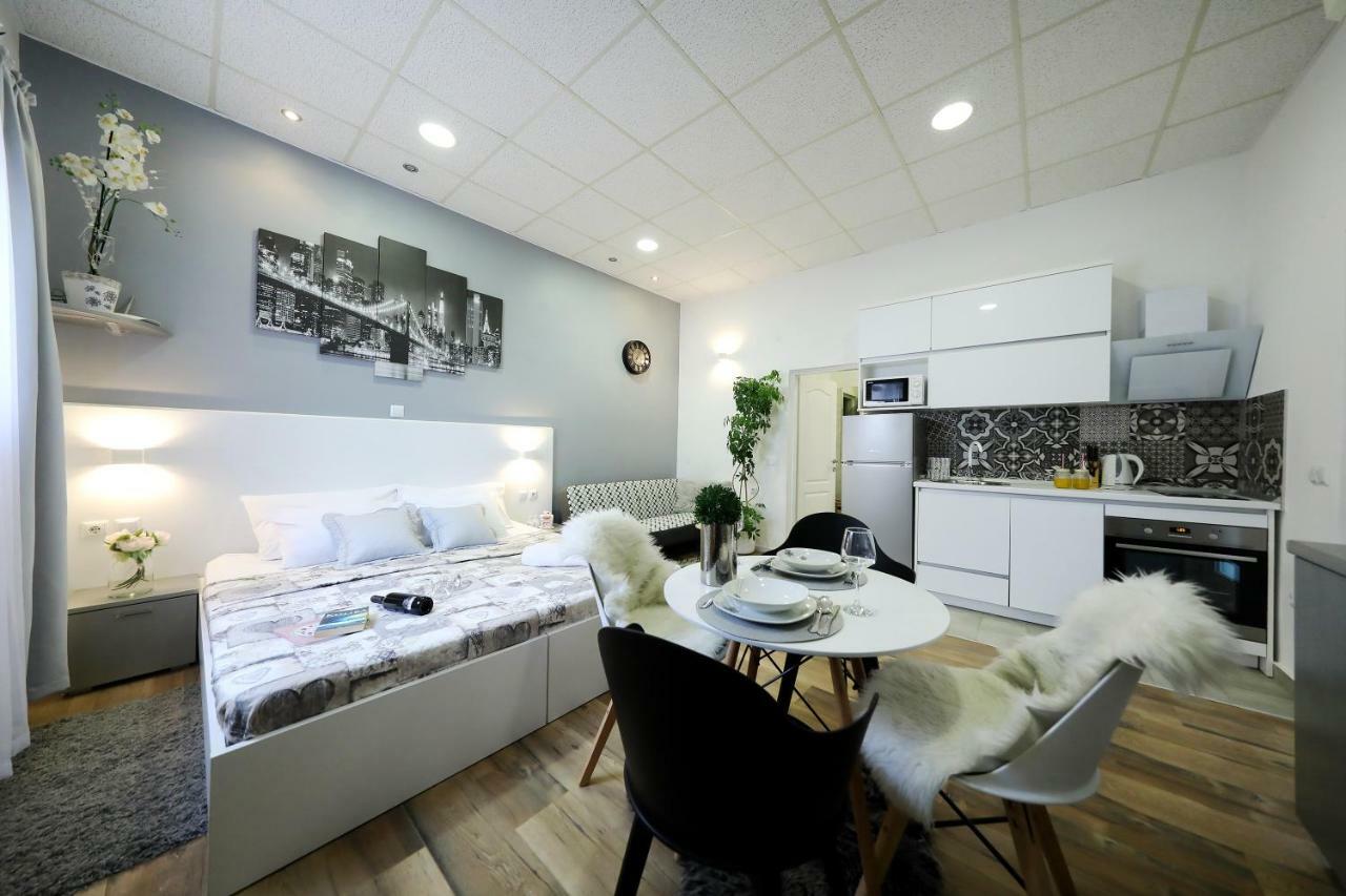 Studio Apartman Summer Flower Задар Екстериор снимка